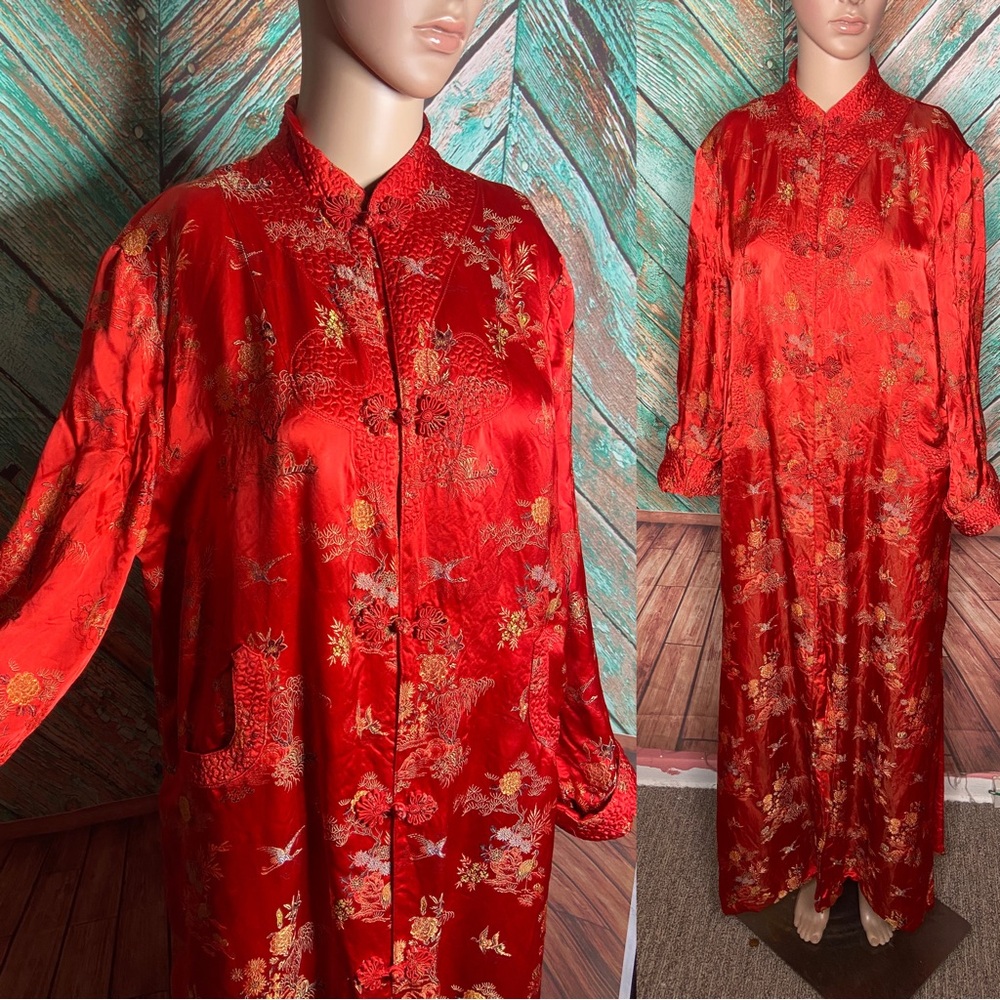 Vintage Solz Squirrel Red Embroidered Kimono Style Duster Rayon Jacket